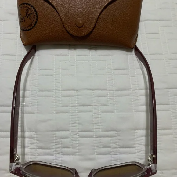 Ray-Ban Burgundy \
